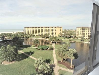 Siesta Key Florida Three Bedroom Beachfront Condo